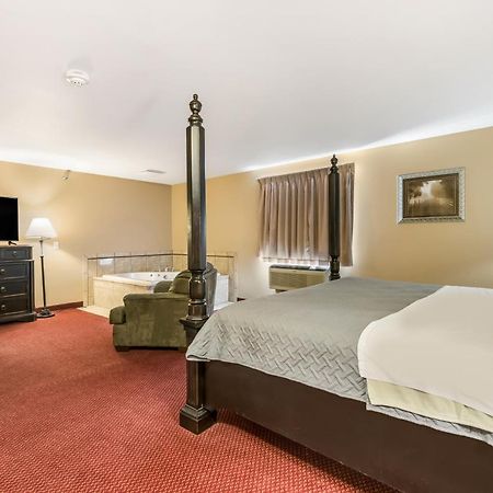 Econo Lodge Rice Lake Ngoại thất bức ảnh