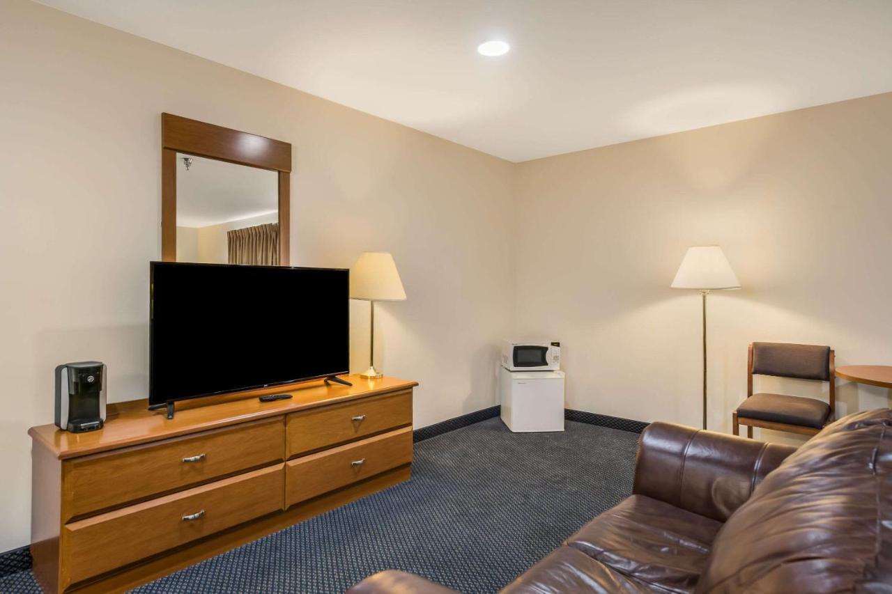 Econo Lodge Rice Lake Ngoại thất bức ảnh