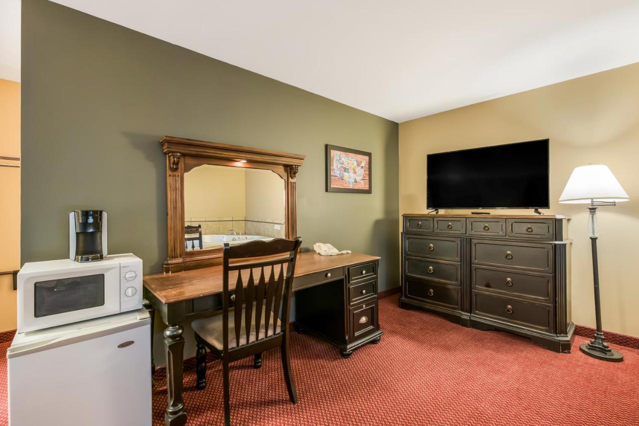 Econo Lodge Rice Lake Ngoại thất bức ảnh