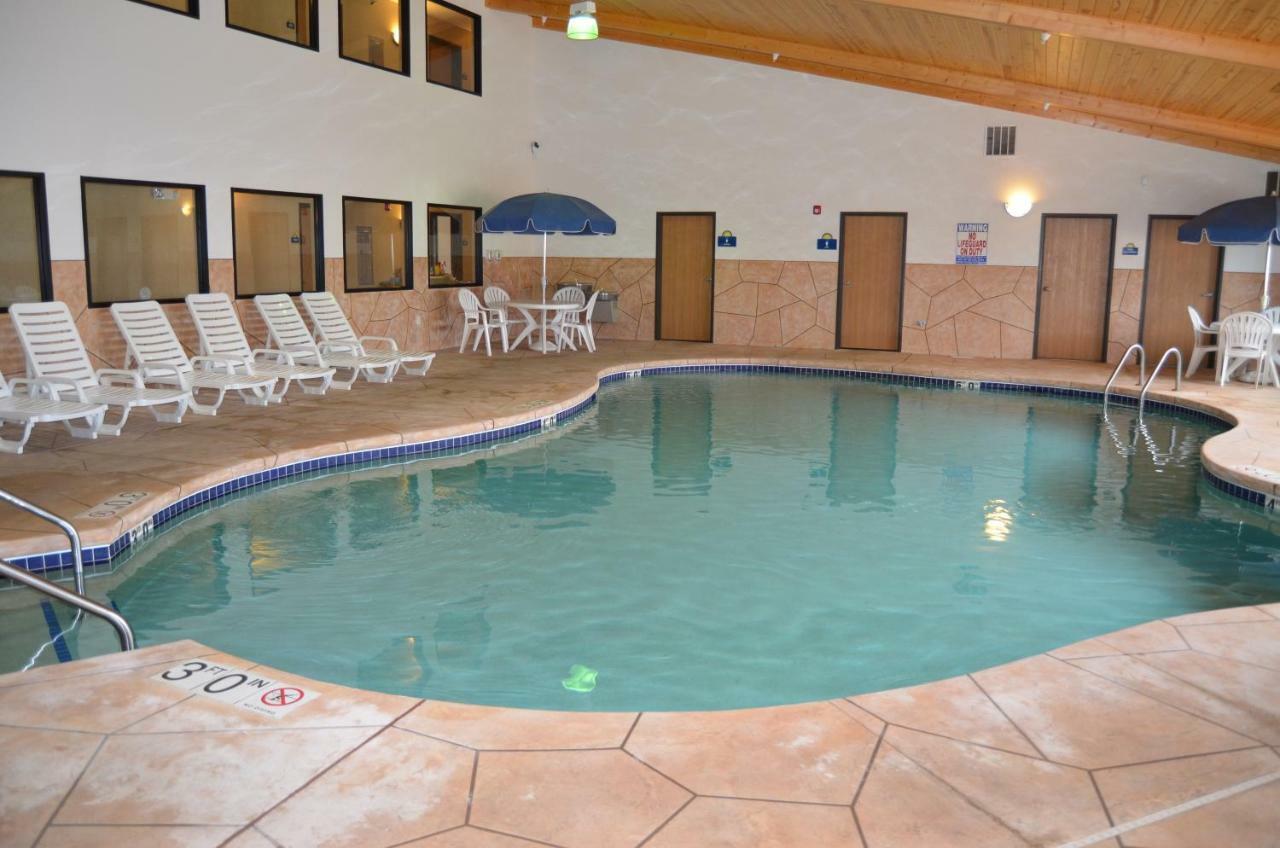 Econo Lodge Rice Lake Ngoại thất bức ảnh